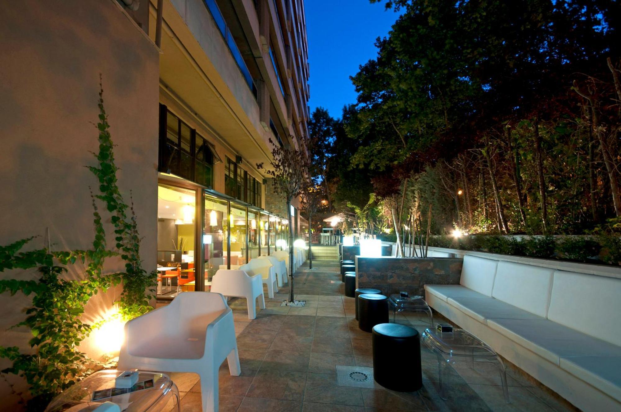 Hotel Senator Barajas Madri