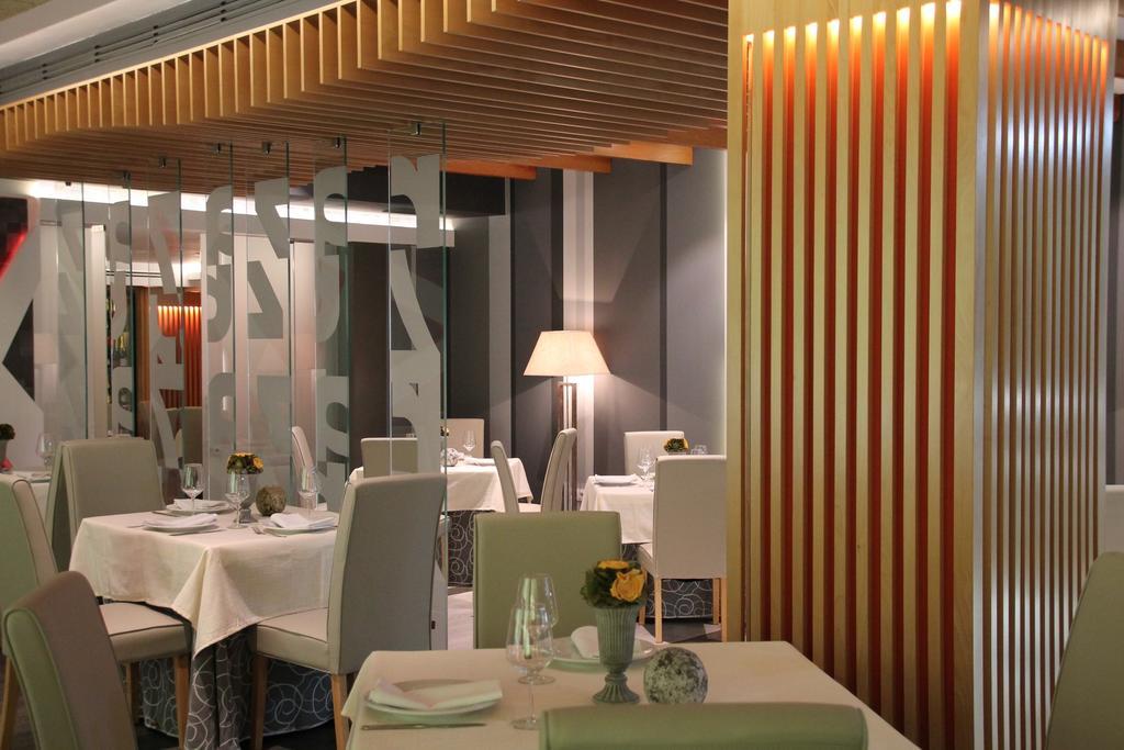 Senator Barajas Hotel Madri
