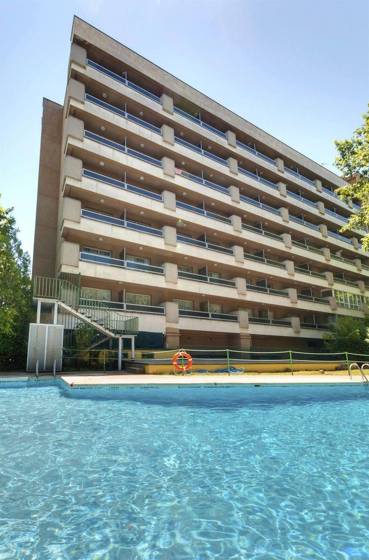 Hotel Senator Barajas Madri