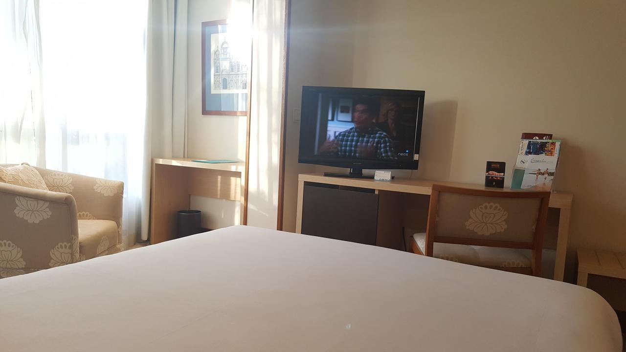 Senator Barajas Hotel